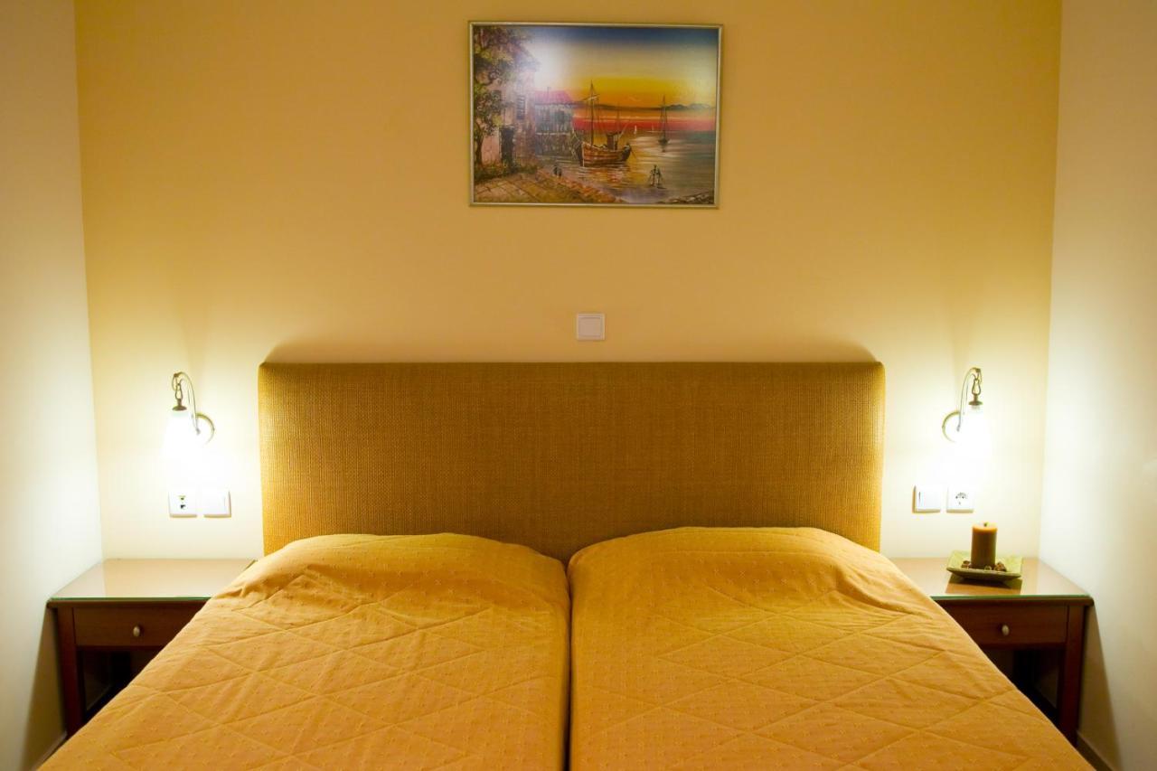 Villa Dora Tolo Ngoại thất bức ảnh